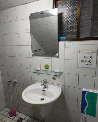 台南北區水電問題故障排除, 台南北區馬桶安裝更換, 台南北區面盆安裝, 台南北區蓮蓬頭安裝, 台南北區洗手台安裝, 台南北區衛浴設備汰換更新